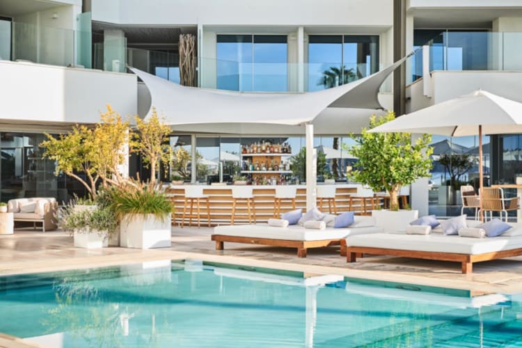 Pool Bar I